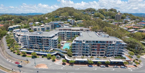 Beach Side Ocean Burleigh Heads 3 Bedroom Family Accomodation - Accommodation Tasmania 0