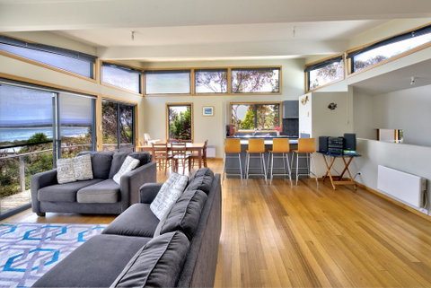 Beachcomber - Accommodation Tasmania 0