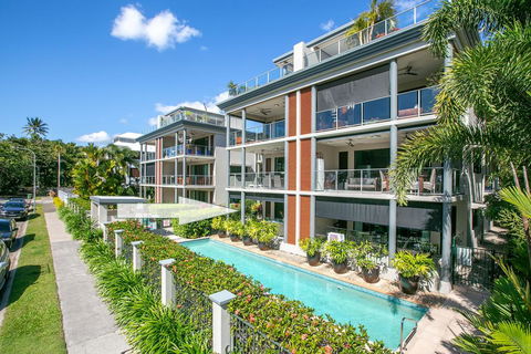 Beachfront Apartment With Ocean Views - Accommodation Tasmania 1