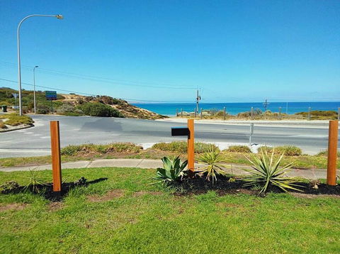 Beachfront Living! - Accommodation Tasmania 1