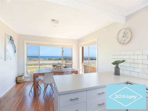 Beachfront Living! - Accommodation Tasmania 0