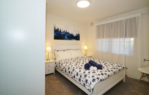 Rivervale Cosy Stunner Sleeps 2 - Accommodation Tasmania 1