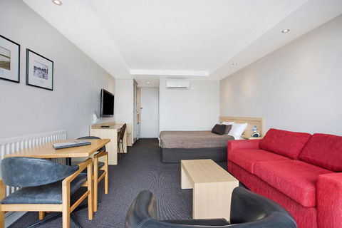 Richmond Henty Hotel - Accommodation Tasmania 3