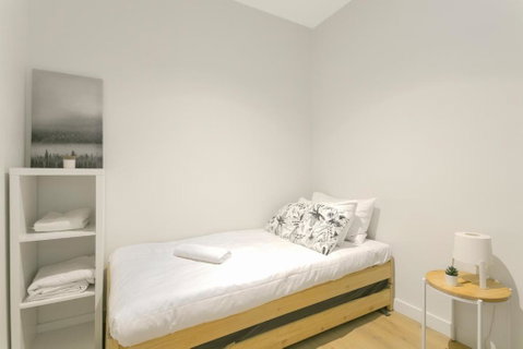 REST COLLECTION One Bedroom Apartment With Study - Accommodation Tasmania 3