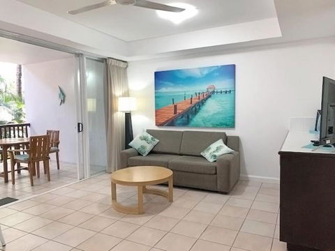 REEF RETREAT APARTMENTS PALM COVE Unit 13 - Accommodation Tasmania 1