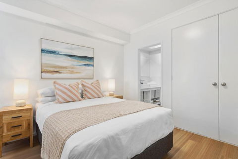REGL20/11 - Regal In East Perth - Accommodation Tasmania 2