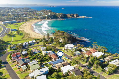 Relax And Reconnect At MaluaBay - Accommodation Tasmania 0
