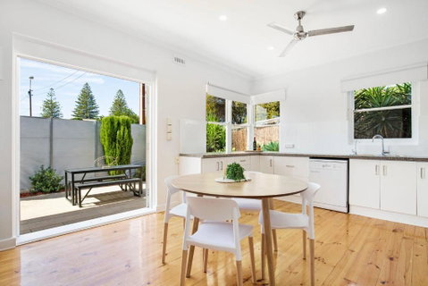 Relaxing 3BR Beachside Haven Grange - Accommodation Tasmania 0