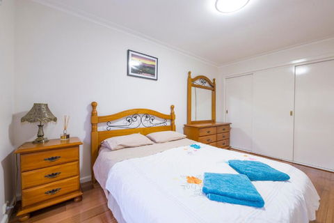 Rent Melbourne - Accommodation Tasmania 3