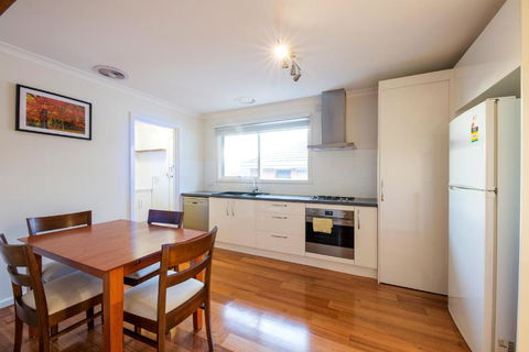 Rent Melbourne - Accommodation Tasmania 0