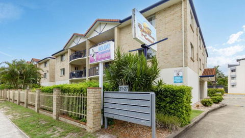 Resort Style Unit Across From The Water - Accommodation Tasmania 1