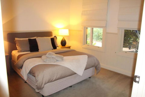 River Rock Cottage Centrally Located And Dog Friendly - Accommodation Tasmania 1