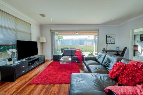 Rivervale Retreat - Spacious Family Living - Accommodation Tasmania 1