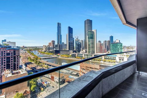 Riverview Suites By EdgeTrip - Accommodation Tasmania 0