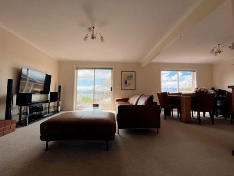 Riveting House With Incredible Water-view At SandyBay - Accommodation Tasmania 3