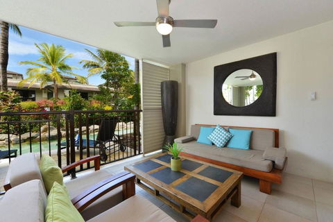 Resort-style Swim Out - A True Tropical Oasis - Accommodation Tasmania 1