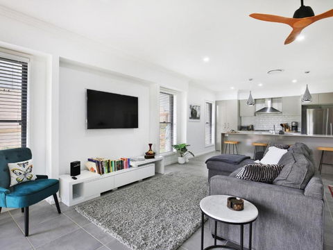 Rockwall I Pet Friendly I Fire Pit - Accommodation Tasmania 0