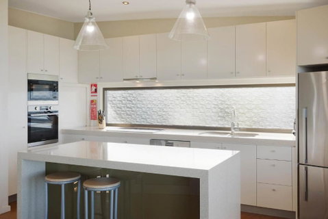 Rolling Waves 3 - Beach Access & Pet Friendly! - Accommodation Tasmania 3