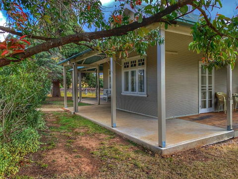 Roma Cottage On Roma Orchard - Accommodation Tasmania 2
