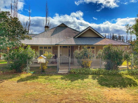 Roma Cottage On Roma Orchard - Accommodation Tasmania 0