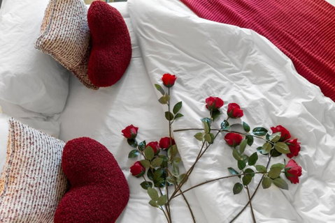 Romantic Retreat With Garden - Accommodation Tasmania 3