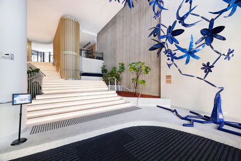 Rooftop Pool Stunning Apartment Queen Street - Accommodation Tasmania 3