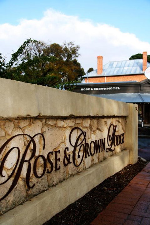 Rose & Crown Hotel - Accommodation Tasmania 3