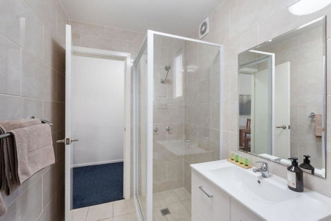 Royal Motel Tenterfield - Accommodation Tasmania 3