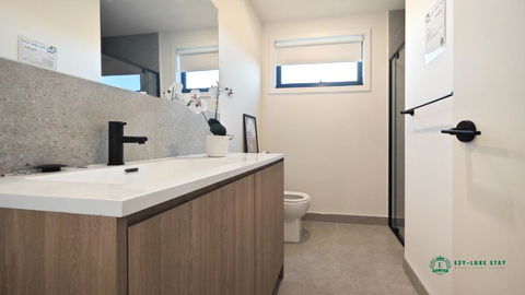 Royalty Living Unit 3 - Accommodation Tasmania 3