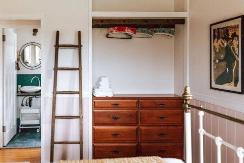 S U N S E T S H A C K Binalong - Accommodation Tasmania 2