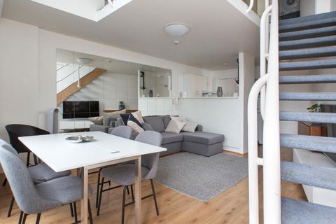 S203S - The Loft By Darling Harbour - Accommodation Tasmania 1