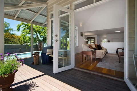 Sades - Accommodation Tasmania 2