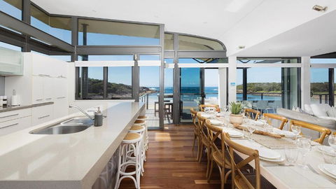 Sails On The Beachfront - Exclusive Seaside Home - Accommodation Tasmania 2
