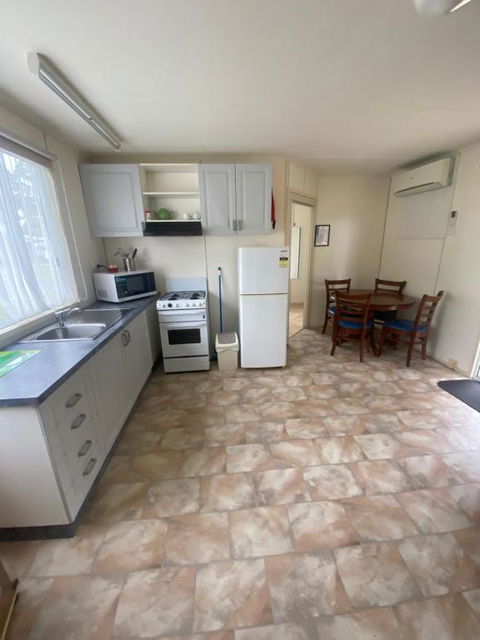 Sale Caravan Park - Accommodation Tasmania 0