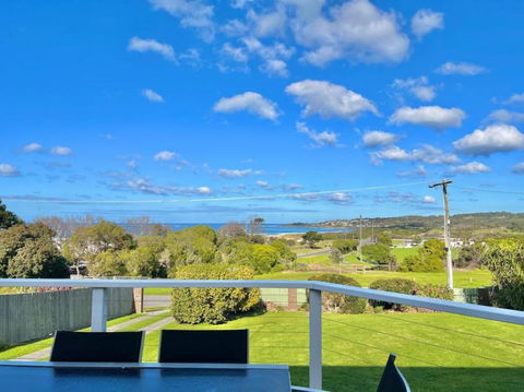 Saltwater Haven - Pets Welcome. Wifi. Amazing View - Accommodation Tasmania 0