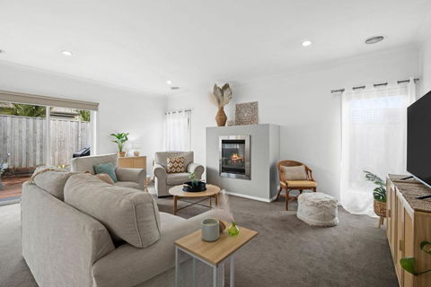 Salty Sage Beach House - Accommodation Tasmania 0