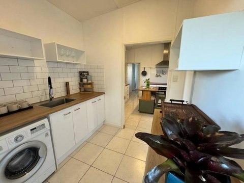 Sand Bars - Spacious, Beach, Pets - Accommodation Tasmania 3