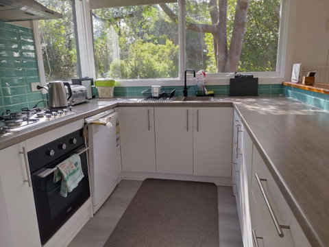 Sanders Beach House - Accommodation Tasmania 2