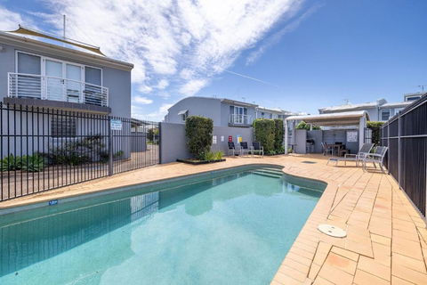 Sandcastles 4 -8 Ala Moana Way - Accommodation Tasmania 0
