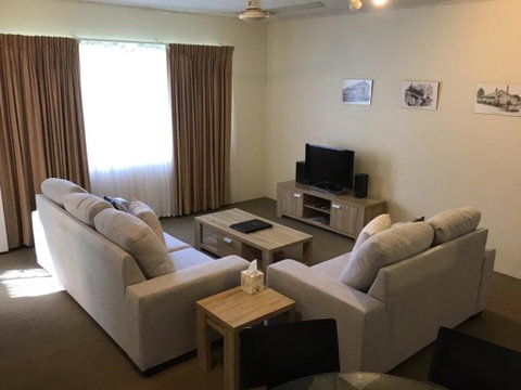 Sandcastles Holiday Apartments - Accommodation Tasmania 2