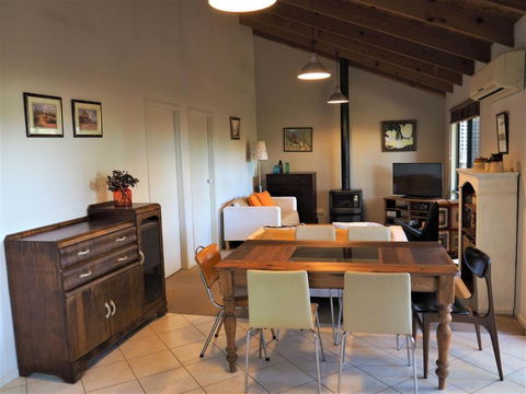 Sandhurst Escape 2 17 - Accommodation Tasmania 3