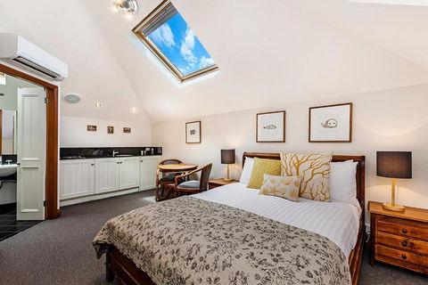 Sandstone Suites - In The Heart Of Port Fairy - Accommodation Tasmania 0