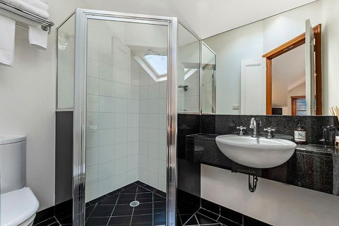 Sandstone Suites - In The Heart Of Port Fairy - Accommodation Tasmania 3