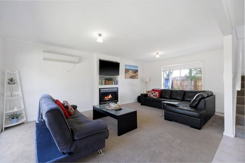 Sandy Beach House Cowes - Accommodation Tasmania 2