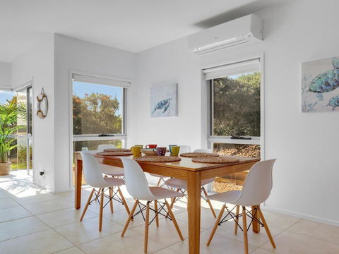 Sandy Cove - Accommodation Tasmania 3