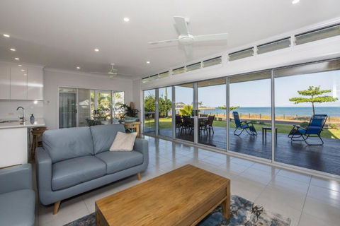 Sandy Decks - Accommodation Tasmania 2