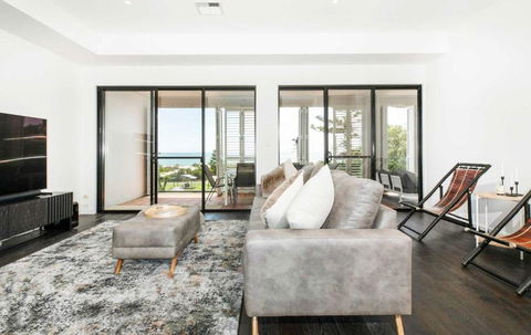 SEA FOR MILES At Semaphore To Relax & Unwind - Accommodation Tasmania 0