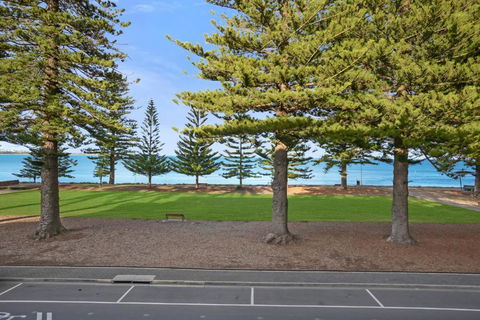 SEABREEZE At Victor Harbor - Accommodation Tasmania 1