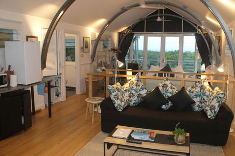 SEAVIEWS Oak Beach - Accommodation Tasmania 3