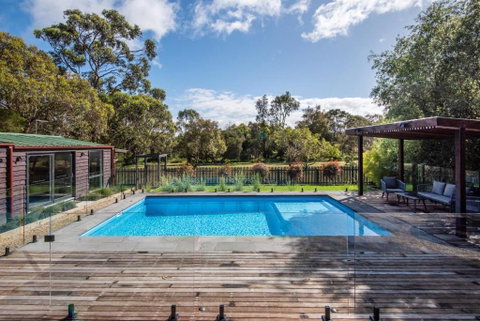 Somers Pool Park And Beach Retreat - Accommodation Tasmania 2